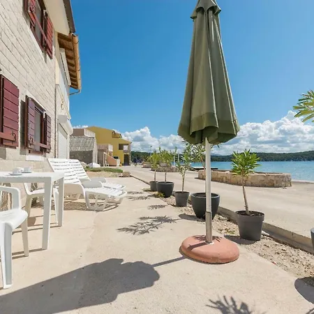 Island Dream * Krapanj